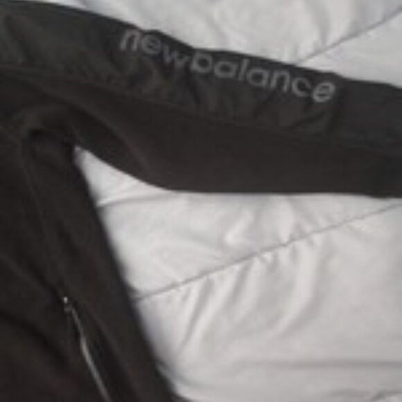 New Balance Men’s  Black Fleece Fall/Winter Jacket Full Zip Athletic Fit Size L - Picture 4 of 4